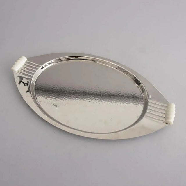 Large British Art Deco Cocktail Tray in Polished Chrome with Bakelite Handles, 1930s For Sale - Image 3 of 9