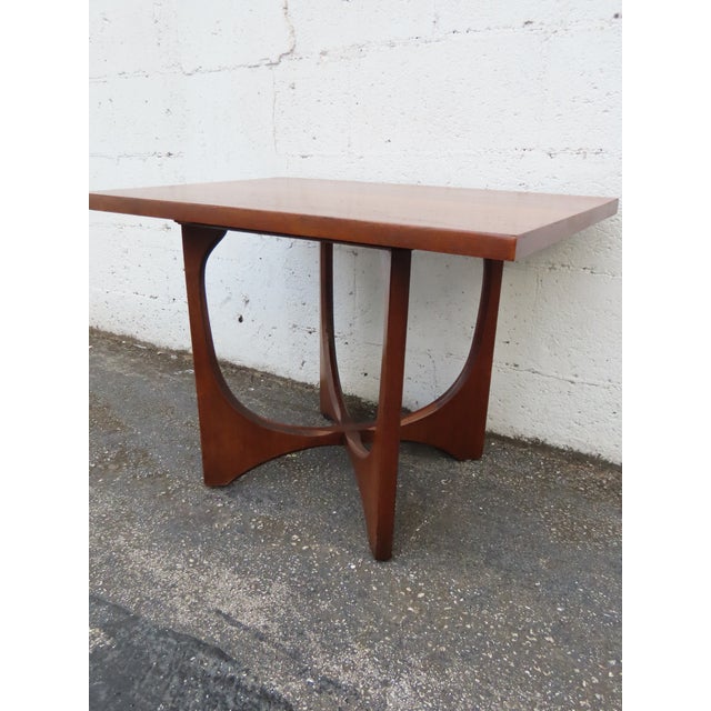Broyhill Brasilia Mid Century Modern Side End Lamp Table 6242 For Sale In Miami - Image 6 of 9