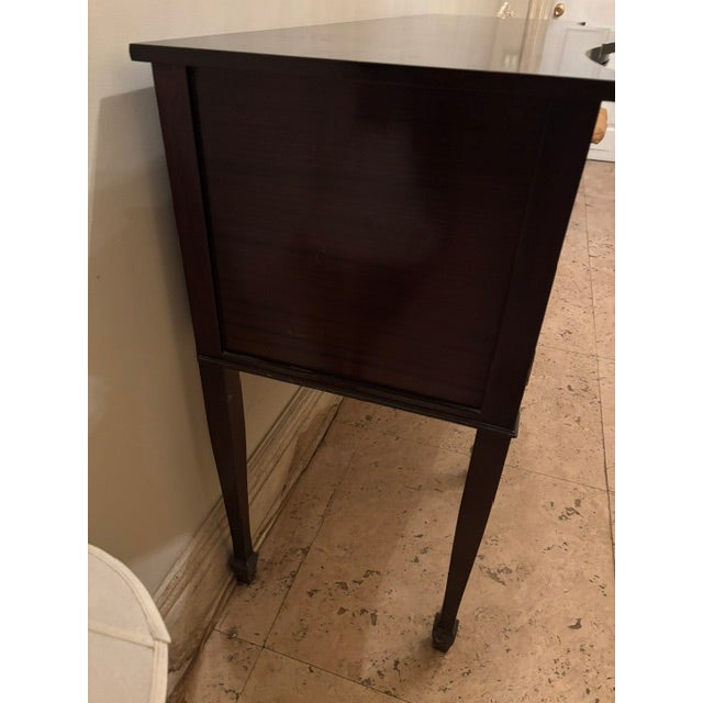 Vintage Mahogany English Server For Sale In New York - Image 6 of 15