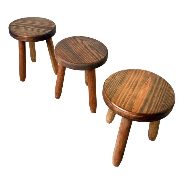 Vintage Tripod Stools in Beech, 1960s, Set of 3 For Sale