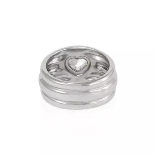 Contemporary Chopard Happy Diamond 18k White Gold 12mm Wide Heart Ring Size 7.75 For Sale - Image 3 of 4