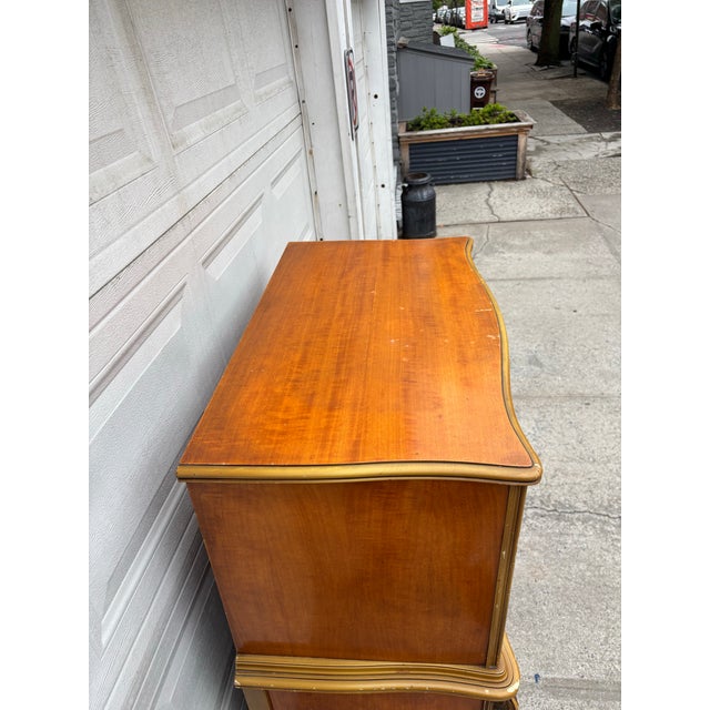 Vintage French Provincial Bombe Highboy Dresser With Inlaid Wood & Gilt Trim, Serpentine Front For Sale - Image 10 of 12