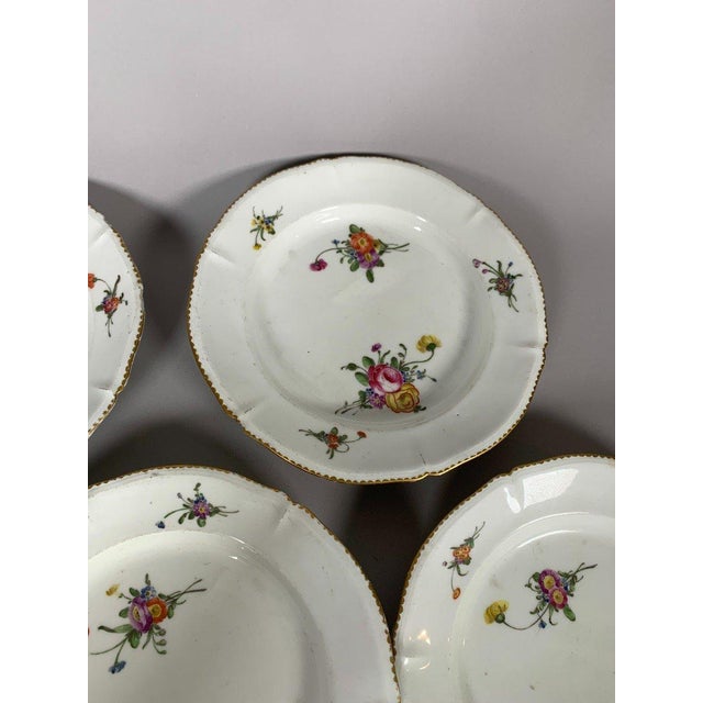 White Manufacture Du Comte d'Artois - Plate (5) - Soft-paste porcelain, 18th century For Sale - Image 8 of 8