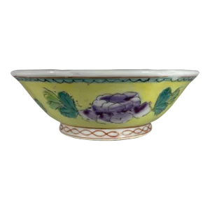 Antique Mid 19th Century Chinese Famille Rose Bowl