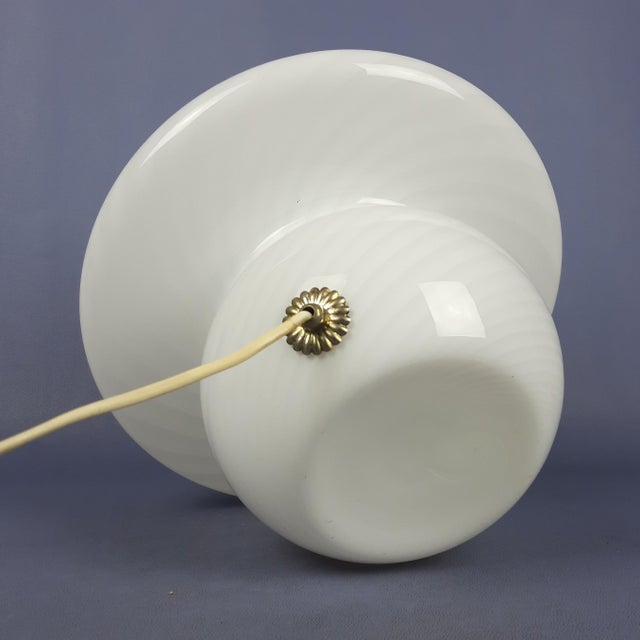 Glass Modern Spiral Mushroom Table Lamp in White Murano Glass, 1970s For Sale - Image 7 of 14