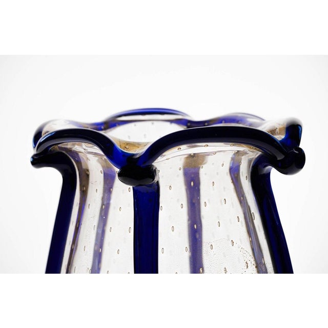 Large Murano Vase with Baloton Bubbles in Gold Leaf and Cobalt Blue Beads, 1960 For Sale - Image 9 of 18