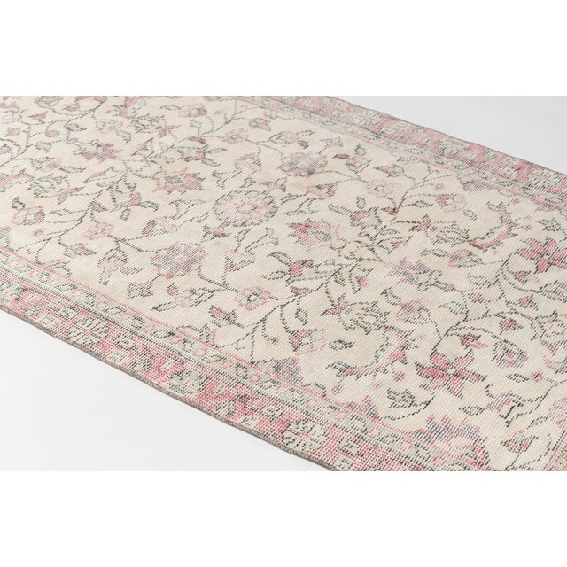 Pink 1950s Authentic Faded Pink Turkish Rug For Sale - Image 8 of 10