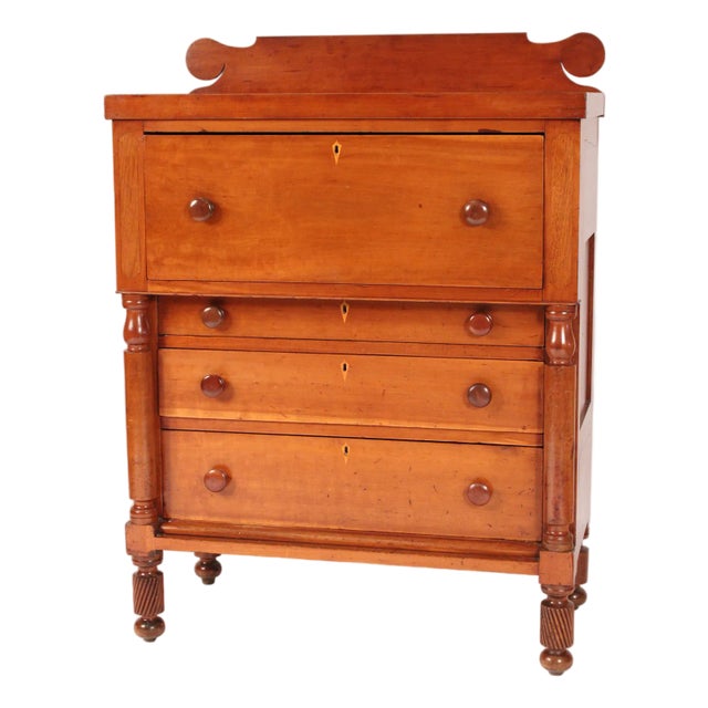 Early 19th Century American Empire Cherry Wood Chest of Drawers For Sale
