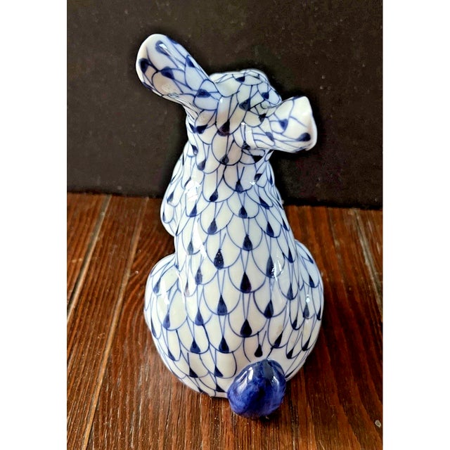 Mid-Century Modern Vintage MCM Herend Style Andrea Sadek Blue & White Fishnet Porcelain Bunny Rabbit Figurines -Set of 2 For Sale - Image 3 of 6