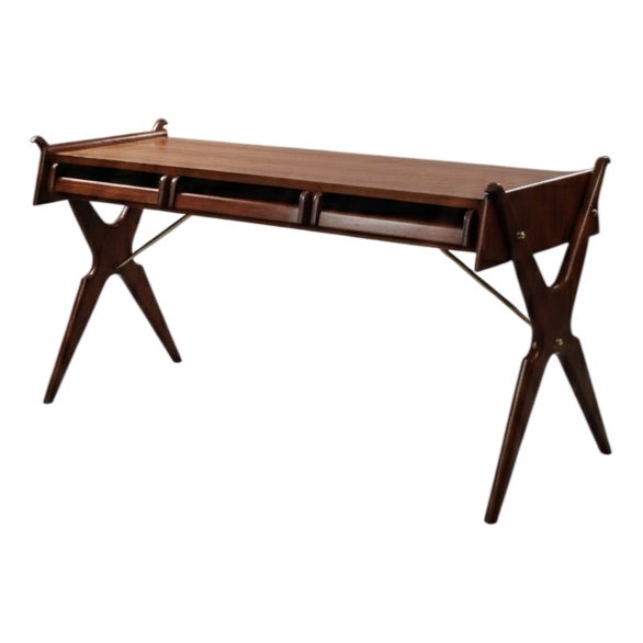 Mid-Century Modern Cherry Wood Desk, 1960s For Sale