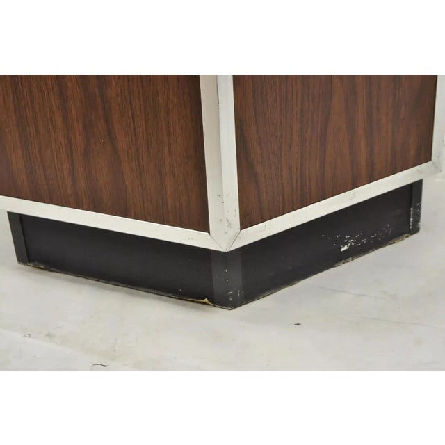 Vintage Hexagonal Modern Glass Retail Jewelry Tall Display Case Stand Showcase For Sale - Image 11 of 12