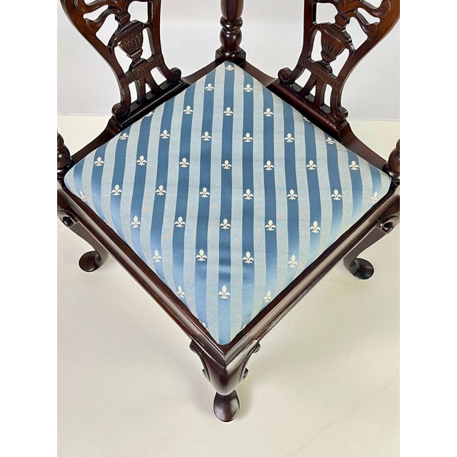 Vintage Key City Furniture Co. Queen Anne Style Mahogany Corner Chair For Sale - Image 9 of 12