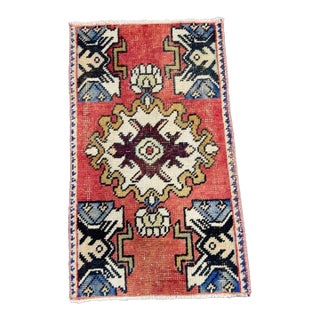 Turkish Yastik Rug 1'6" x 2'6" For Sale