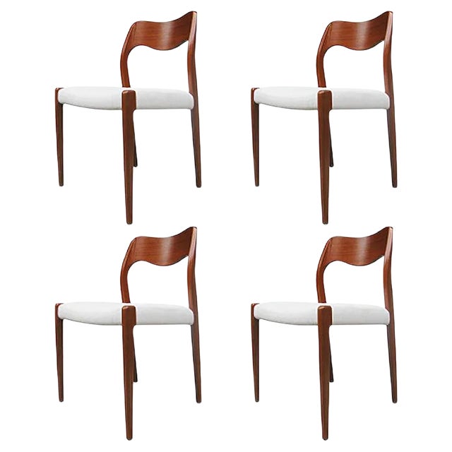 Model 71 Teak Dining Chairs by Niels Otto Møller for J.L Møllers, 1951, Set of 4 For Sale