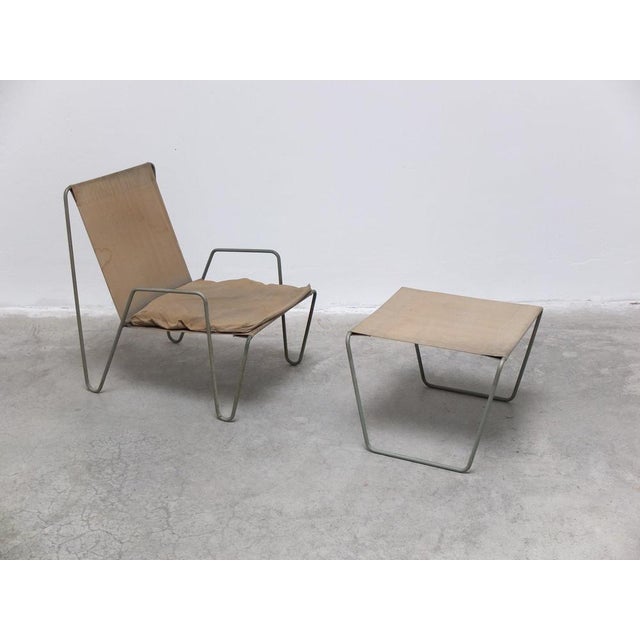 Set of Early Bachelor Chair with Ottoman by Verner Panton for Fritz Hansen, 1950s For Sale - Image 5 of 17