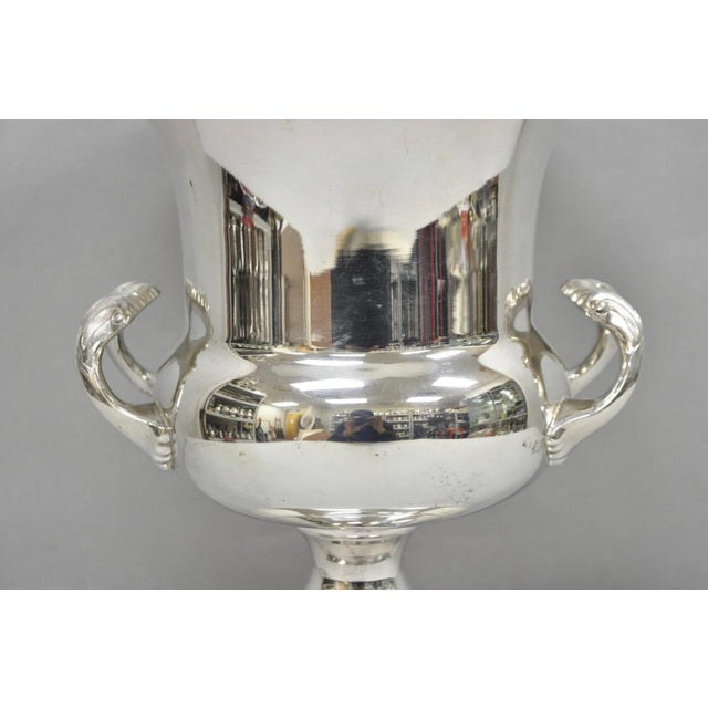 Traditional Vintage Towle Silver Plated Trophy Cup Urn Champagne Chiller Bar Ice Bucket For Sale - Image 3 of 18