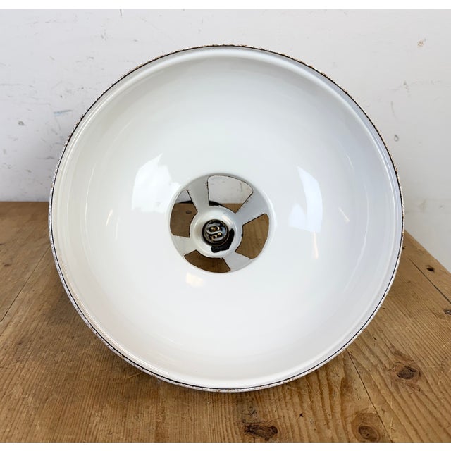 Industrial White Enamel Factory Pendant Lamp from Thorlux, 1960s For Sale - Image 17 of 18