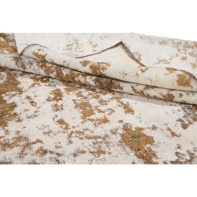 1950s Goldenrod Vintage Distressed Handmade Wool Rug 8'2" X 11'2". For Sale - Image 5 of 8