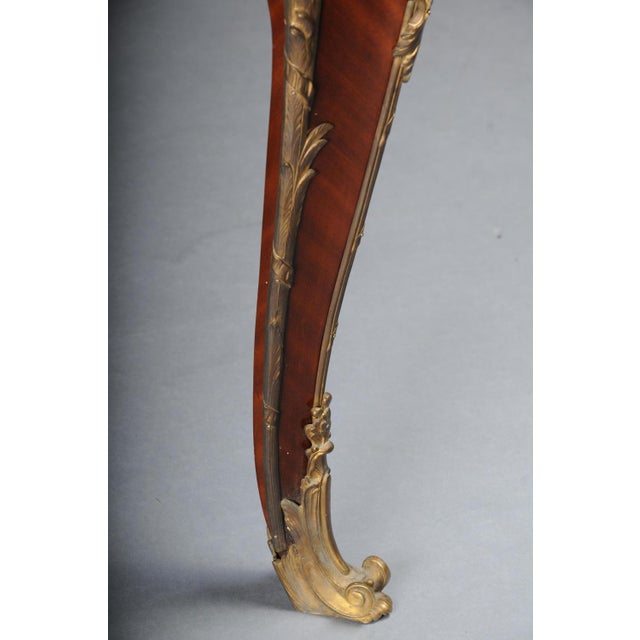 French Louis Xv Style Bureau Plat in the style of Francois Linke, Paris For Sale - Image 17 of 18