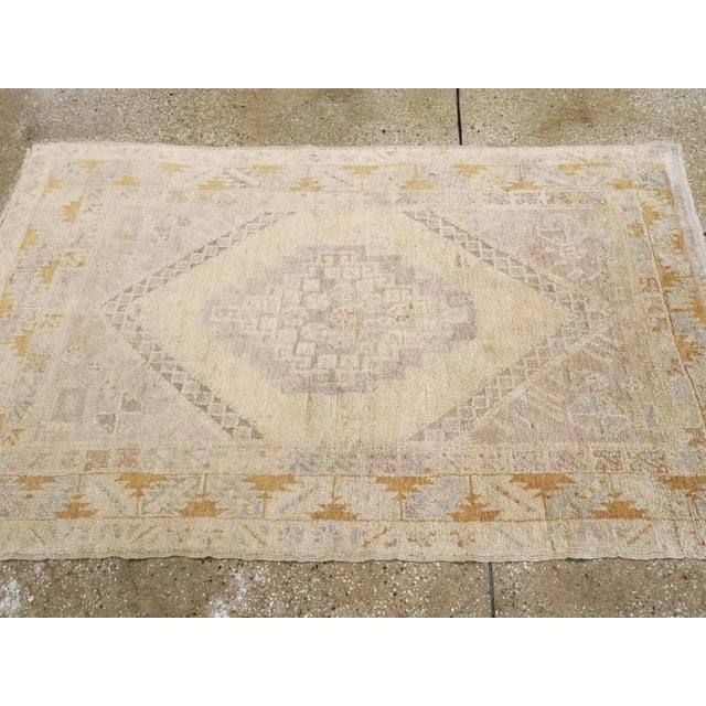 Ivory Galerie Shabab Collection Mid-20th Century Turkish Oushak Rug For Sale - Image 8 of 9