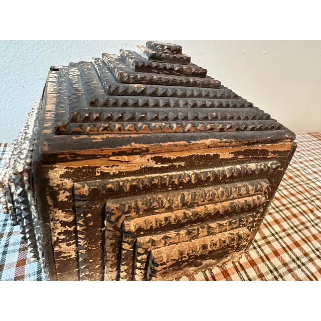 Folk Art Early 20th Century Square Tramp Art Hinged Lidded Box For Sale - Image 3 of 10