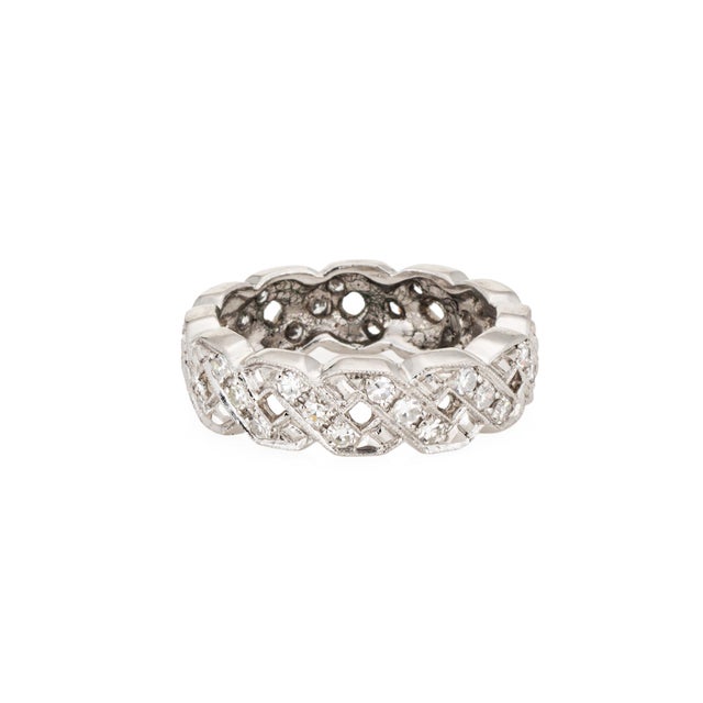 Art Deco Circa 1920s Vintage Art Deco Diamond Band Sz 5.75 Platinum Braided Ring Eternity For Sale - Image 3 of 5