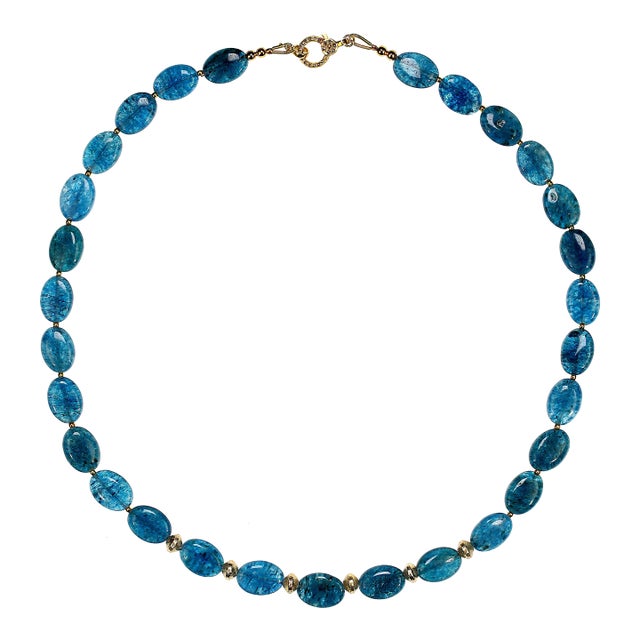 Ajd 19 Inch Smooth Oval Tablets of Glowing Apatite Necklace For Sale