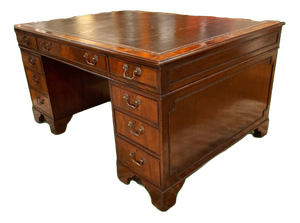 Vintage Mahogany Pedestal Desk, 1890s