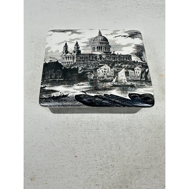 English Vintage St. Paul’s Cathedral Cigarette/Trinket Box For Sale - Image 3 of 10