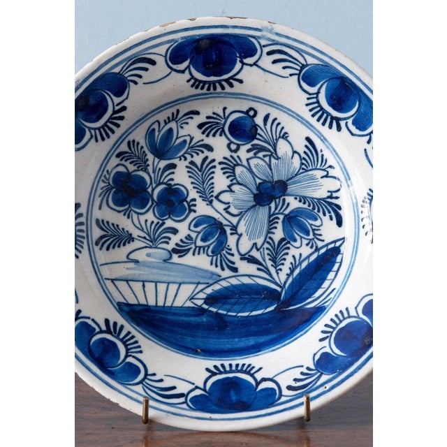 Dutch Delft Blue & White Floral Plates, 1700s, Set of 3 For Sale - Image 5 of 14