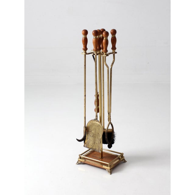 Vintage Hollywood Regency Brass Fireplace Tools Set With Wood Handles For Sale - Image 6 of 18