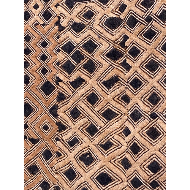Brown Lg Kuba Kasai Velvet Boutallah Raffia Textile , Zaire Africa 26.5" by 24" For Sale - Image 8 of 8