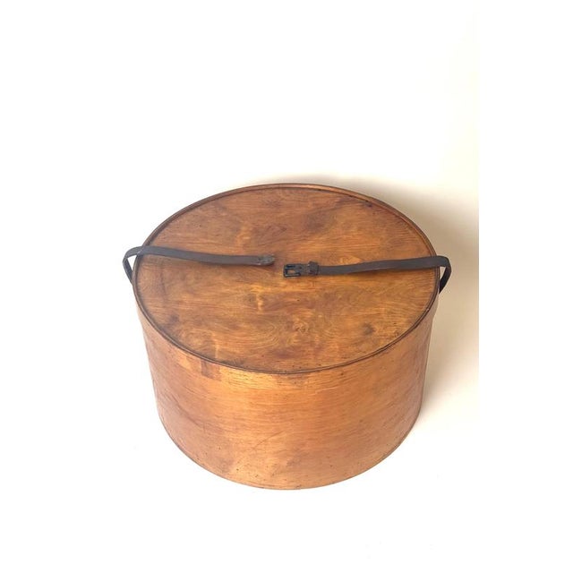 Large Antique Luther Bentwood Hat Box, 1890s For Sale - Image 13 of 18