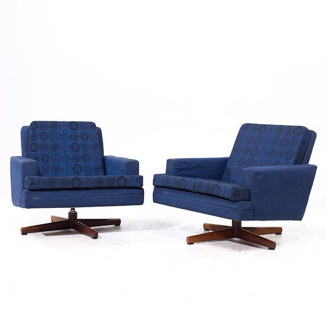 Mid-Century Modern Fredrik Kayser Model 807 Mid Century Norwegian Swivel Lounge Chairs - Pair For Sale - Image 3 of 12