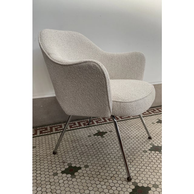 Mid-Century Modern Vintage Saarinen Executive Armchair in Boucle For Sale - Image 3 of 12