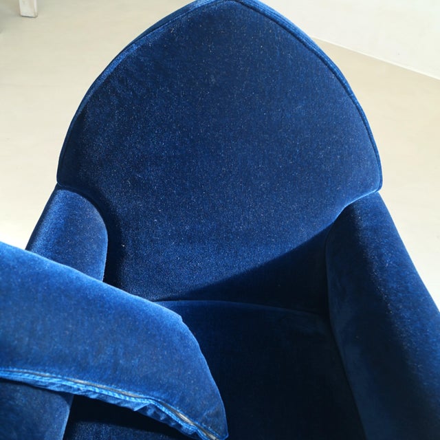 Dutch Art Deco Amsterdam School Armchair in Midnight Blue Velvet, 1920s For Sale - Image 17 of 18
