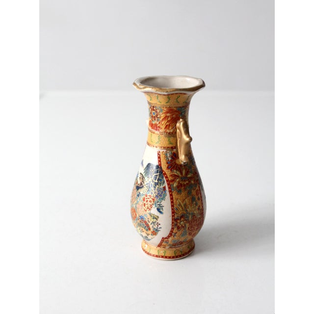 Vintage Chinese Famille Rose Style Porcelain Vase For Sale - Image 6 of 10