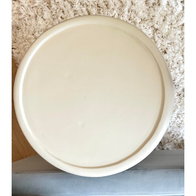 Contemporary Attributed to Michael Taylor Designs Twist Table in Signature White. Minor Chips at Base and Rim For Sale - Image 3 of 6