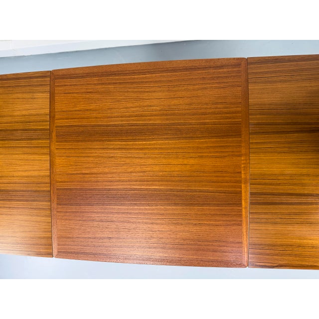 Extendable Teak Dining Table from Hundevad & Co., 1960s For Sale - Image 15 of 17