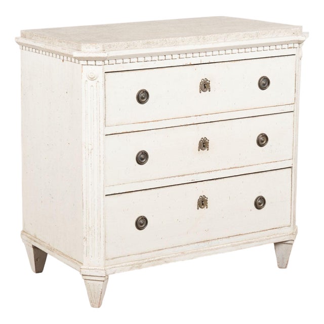 Early 19th Century Swedish Gustavian Chest of Three Drawers For Sale