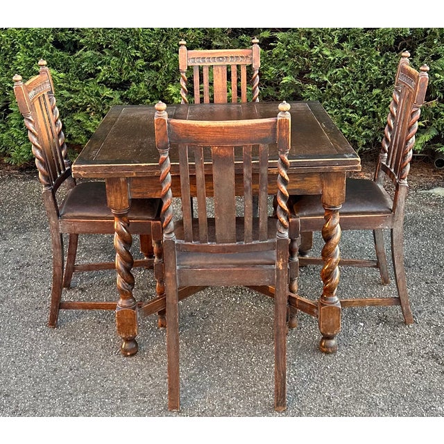 Chair: Height: 100cm x 44cm x 42cm, seat height: 48cm. tabletop: 91cm x 92cm, table height: 75cm. Table extended: 154cm x...