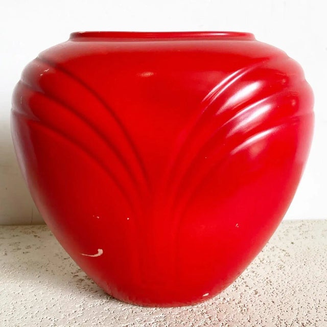 Postmodern Red Ceramic Vase by Haeger For Sale In Miami - Image 6 of 9
