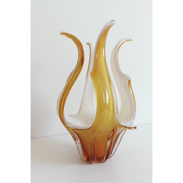 Murano Glass Vase Centerpiece in Amber and Opal White Glass, Italy, 1960s For Sale - Image 12 of 18