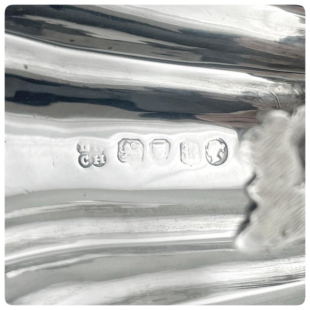 Silver English Sterling Silver and Vermeil Salt Cellar, Hands and Company, London, 1852-1853 For Sale - Image 8 of 8