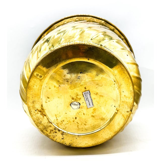 Late 20th Century Large Hosley Solid Brass Spiral Jardinière Cachepot – Hollywood Regency / Modern Classic For Sale - Image 5 of 8