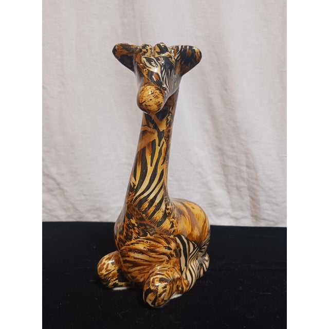 ​Vintage La Vie 4-Piece Safari Print Ceramic Ensemble – Vase & Giraffe Trio For Sale - Image 10 of 11