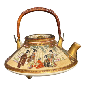 Antique Meiji Period Japanese Satsuma Tea Pot Japan, 19th Century a True Asian Beauty