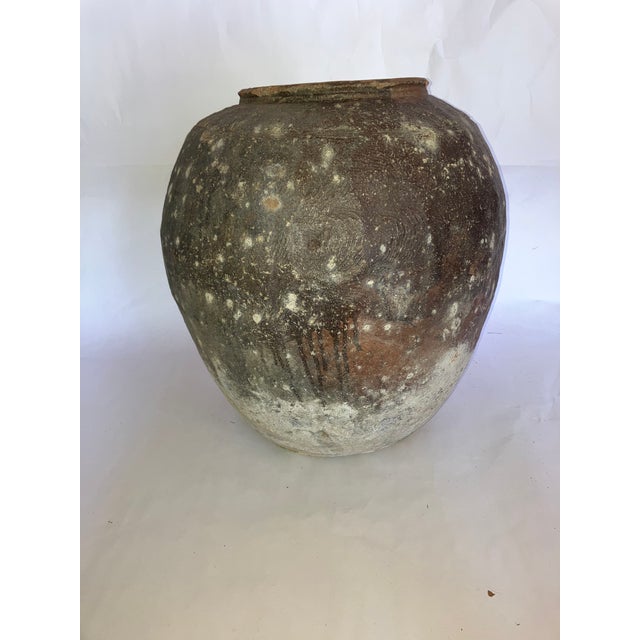 Ming Dynasty 16th Century Black Egg Export Vessel For Sale - Image 4 of 9