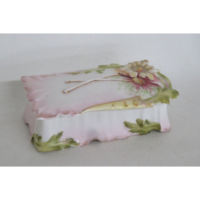 Mid 20th Century Lidded Porcelain Trinket Match Box Hand Painted Floral Motif Ruffled Edge 5187b For Sale - Image 5 of 11