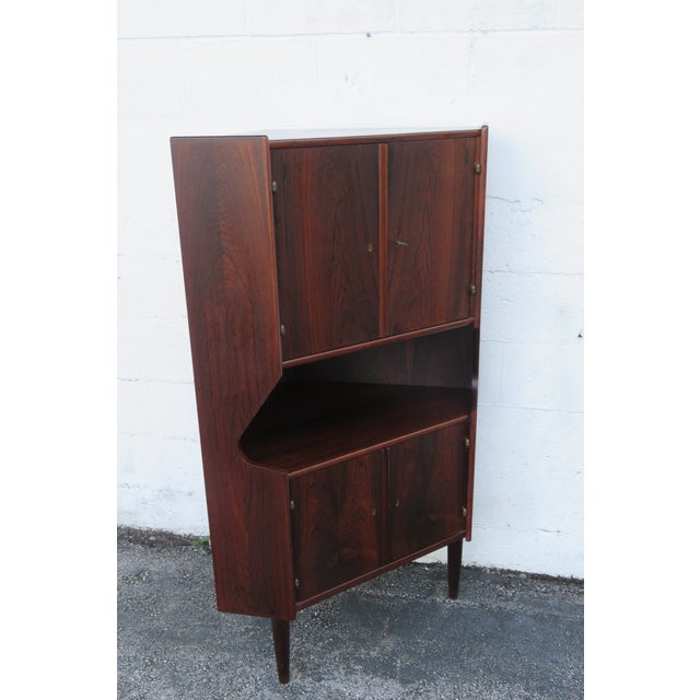 1960s Mid Century Danish Rosewood Corner Cabinet Storage Cupboard 6167 For Sale - Image 17 of 18
